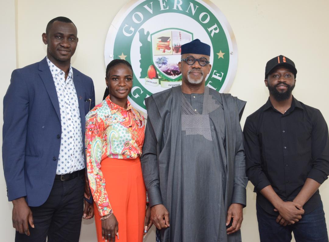 SPORTS: GOV. ABIODUN NAMED TOYIN  AMUSAN AS OGUN SPORTS AMBASSADOR